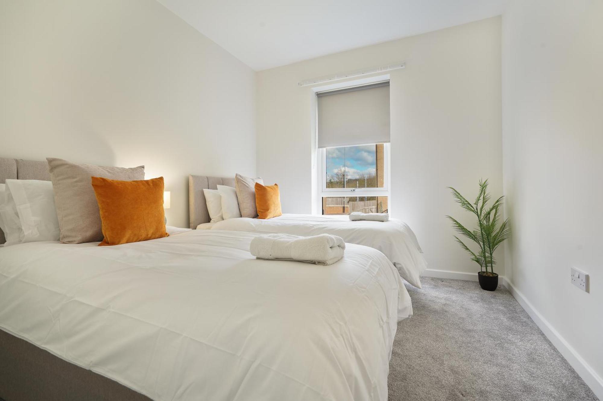 Mersey Way, Spacious 3 Bed Home, Close To Sheffield City Centre & Free Driveway Parking - Perfect For Workers, Groups & Families - Hosted By Stay Host Save Екстериор снимка