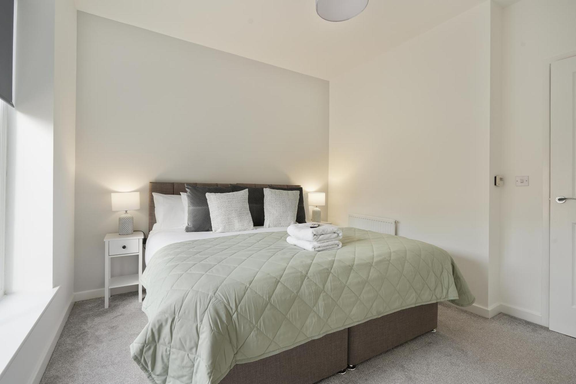 Mersey Way, Spacious 3 Bed Home, Close To Sheffield City Centre & Free Driveway Parking - Perfect For Workers, Groups & Families - Hosted By Stay Host Save Екстериор снимка